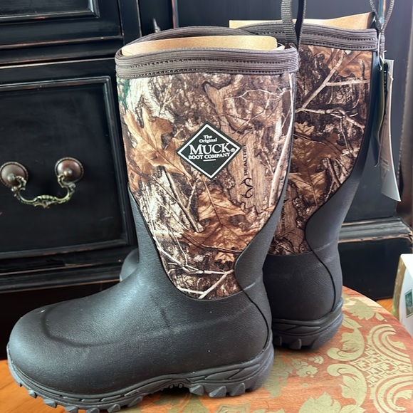 The Muck Boot Company Kid's Rugged II Outdoor Winter Boot, Brown/Real Tree, sz 2 - Picture 16 of 16